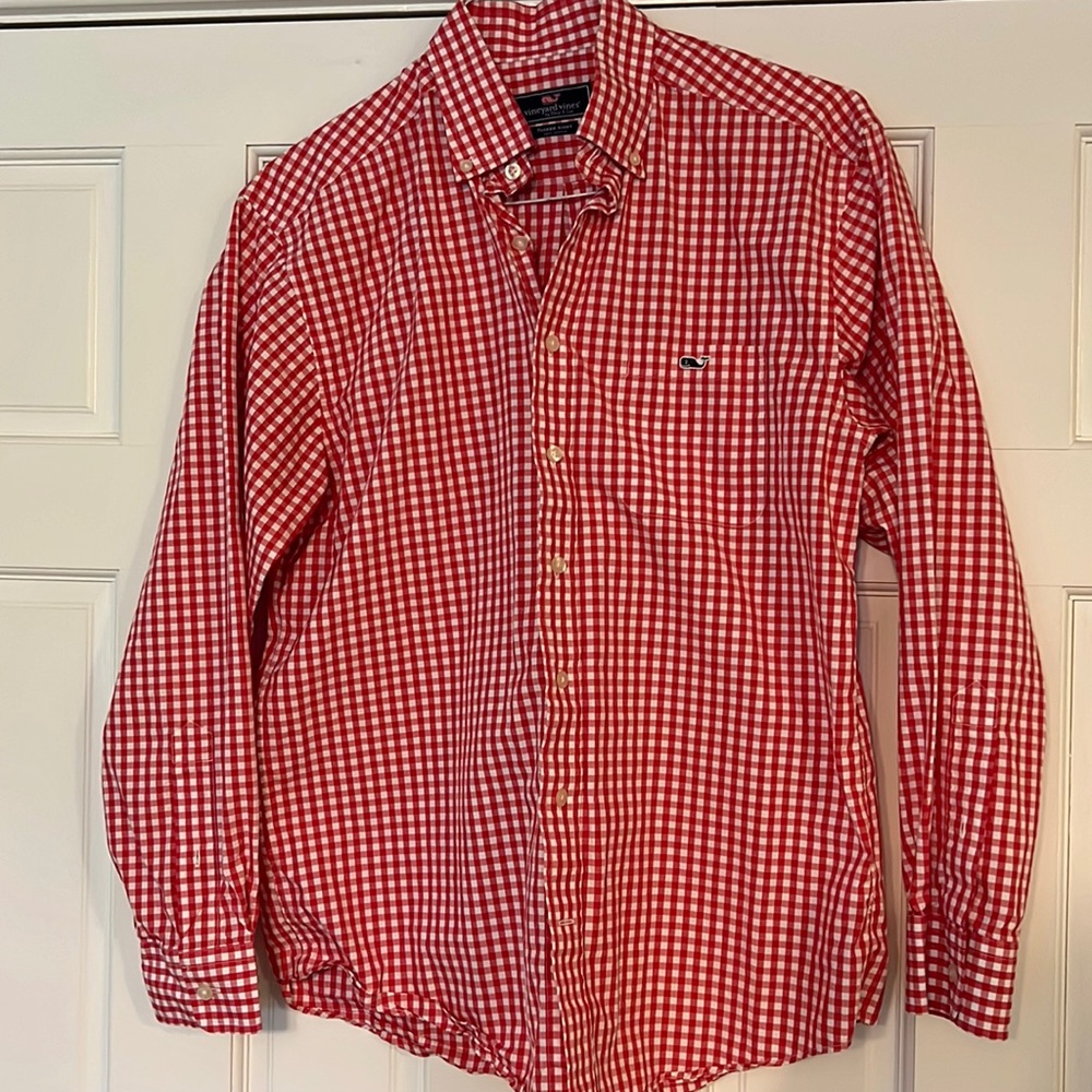 Vineyard vines red checkered Tucker shirt size medium